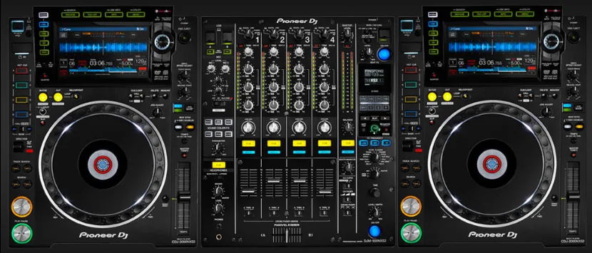 Pioneer DJ CDJ-2000NXS2 pair with DJM-900NXS2 mixer
